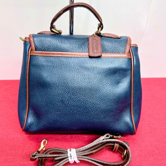 VTG USA Coach Turn Lock 4226 Leather Teal Blue Crossbody + Celine Handkercief - Picture 6 of 16